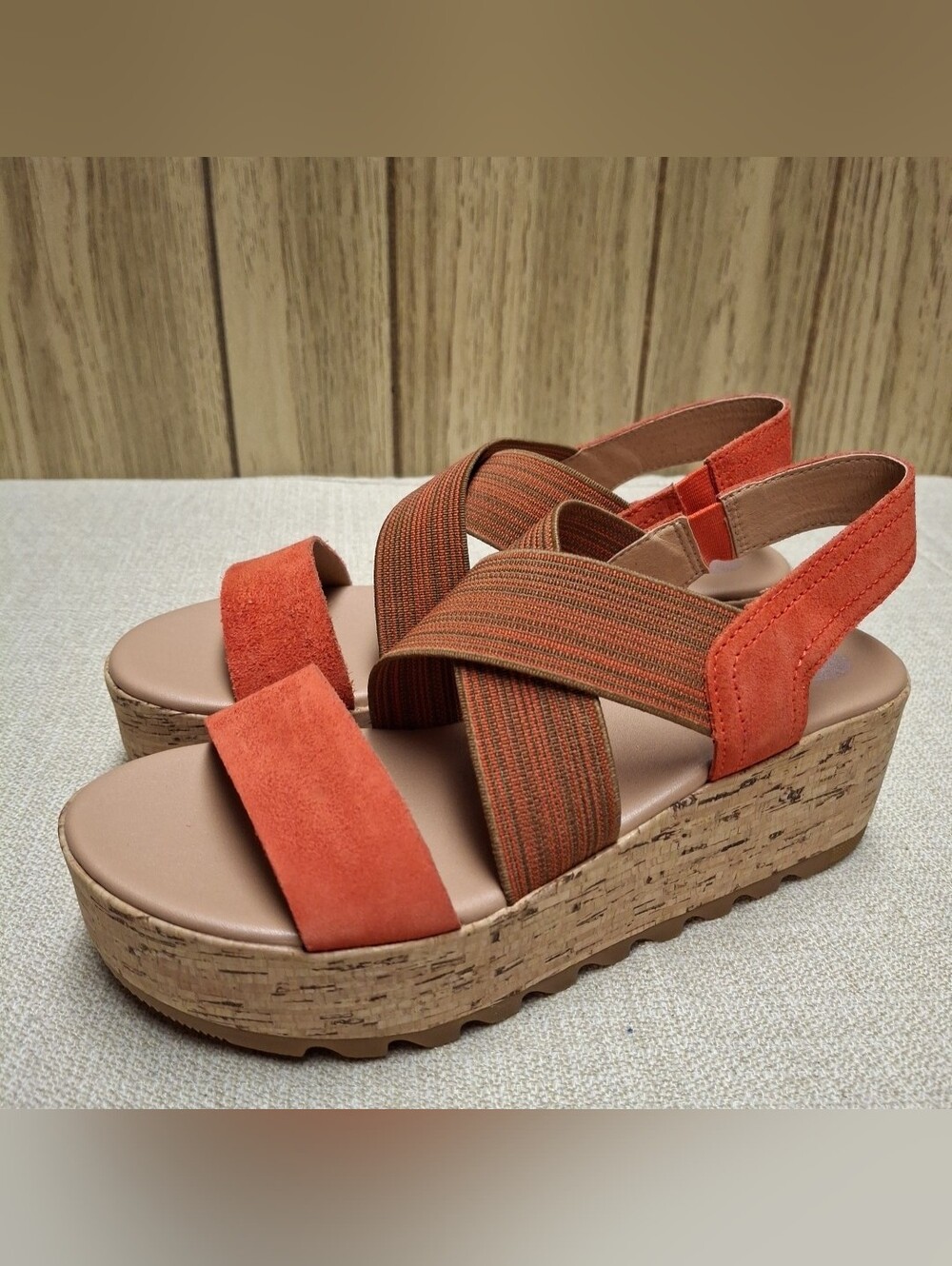 New SOREL Wm's Sz 6.5M CAMERON Red Signal Flatform Slingback Strap Wedge Sandals